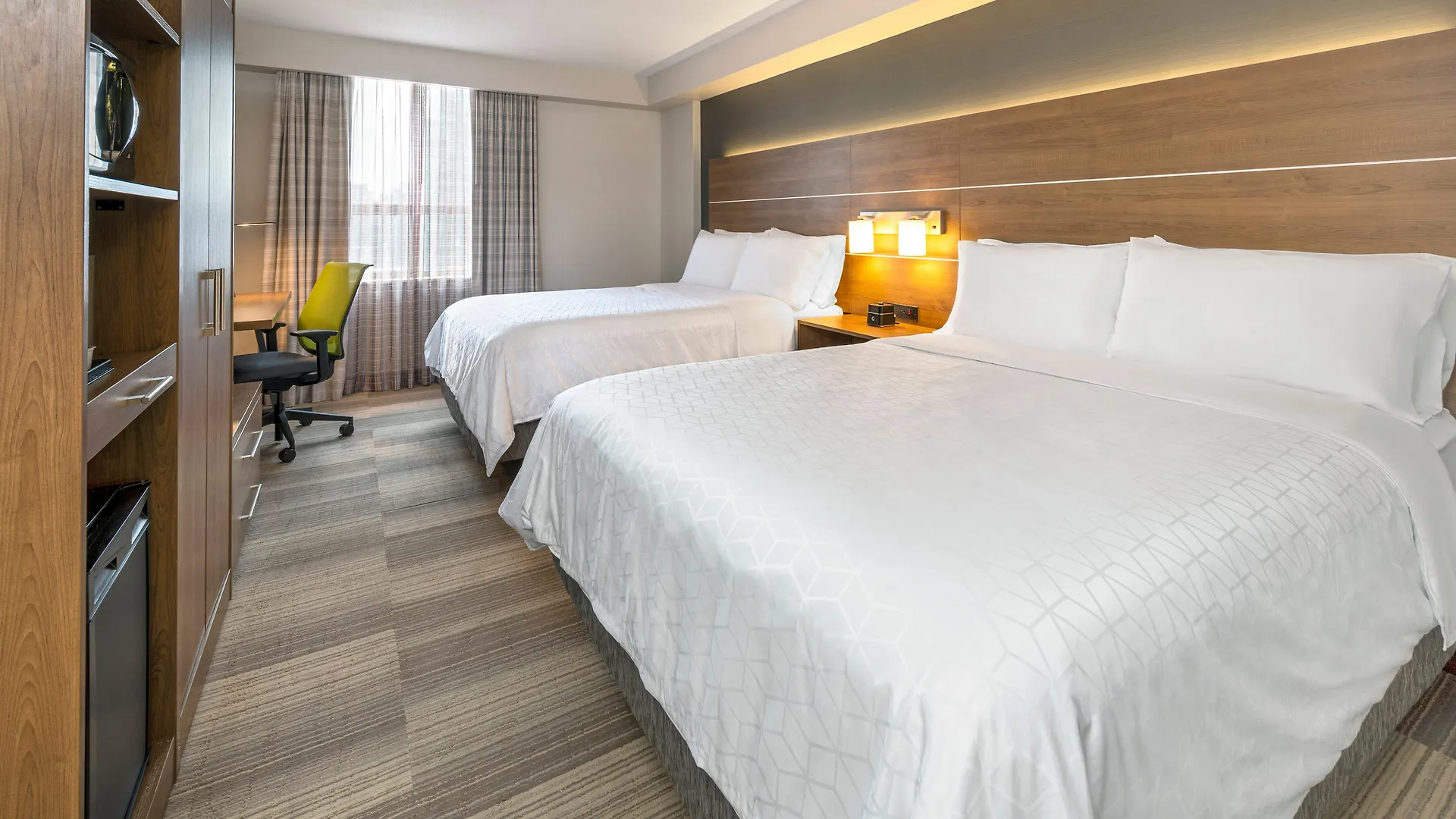 Holiday Inn Express Toronto Downtown By Ihg Canada