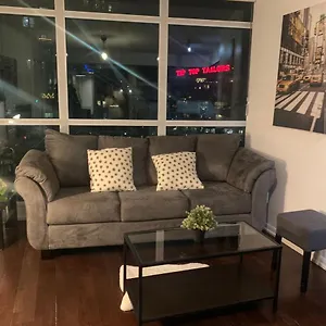 Downtown 2 Bedroom Families Only Sleeps 5 Appartement
