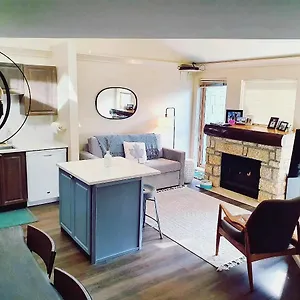 https://r-r-retreat.hotels-of-whistler.com