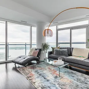 https://cloud-9-in-downtown-toronto.niagara-fallshotels.com