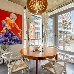 https://downtown-luxury-loft.niagara-fallshotels.com