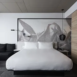 https://hotel-escad.hotels-in-montreal.org