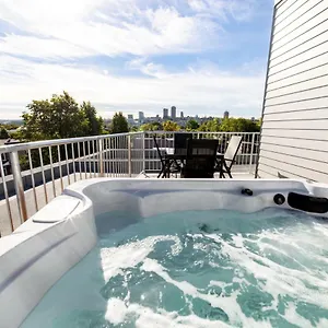 https://aux-havres-urbains-le-penthouse-de-la-3ime-avenue.hotelsquebeccity.net
